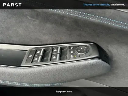 Photo 5 Renault Austral 1.2 E-Tech full hybrid 200ch Techno esprit Alpine - 24