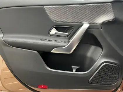 Photo 13 Mercedes Classe A 180 Progressive Line