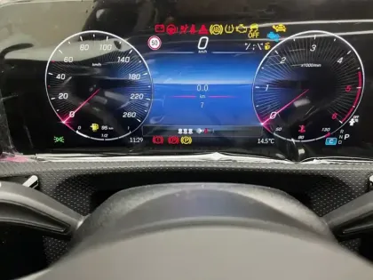 Photo 11 Mercedes Classe A 200 d AMG Line