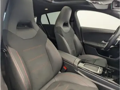 Photo 13 Mercedes CLA 250 e Hybrid EQ AMG Line