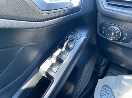 Photo 5 Ford Focus 1.0 Flexifuel mHEV 125ch ST-Line X