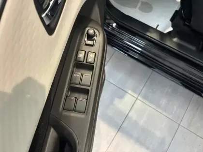 Photo 5 Suzuki Swift Gén. V Ph1 Pack 5