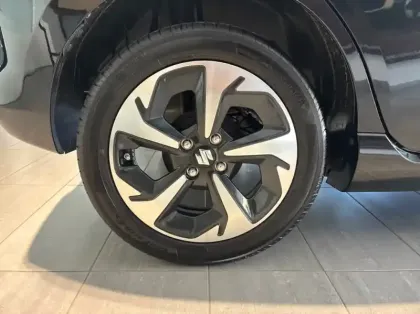 Photo 28 Suzuki Swift Gén. V Ph1 Pack 5