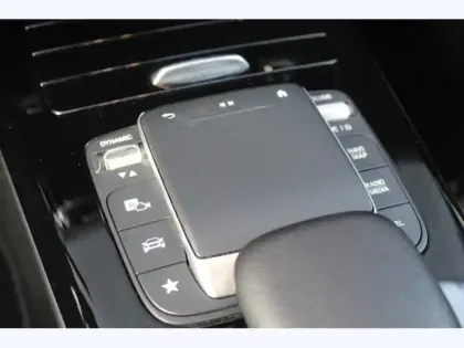 Photo 11 Mercedes Classe A Gén. IV (W177) Ph1 Progressive Line 5