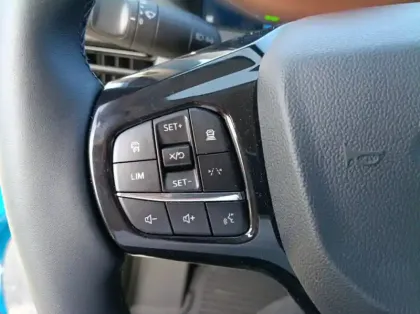 Photo 16 Ford Custom Fg 320 L1H1 Electrique 160 kW 218ch Batterie 71 kWh Sport