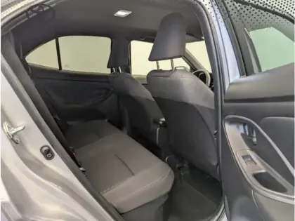 Photo 11 Toyota Yaris Hybride 1.5 HYBRID 116H DESIGN AUTO