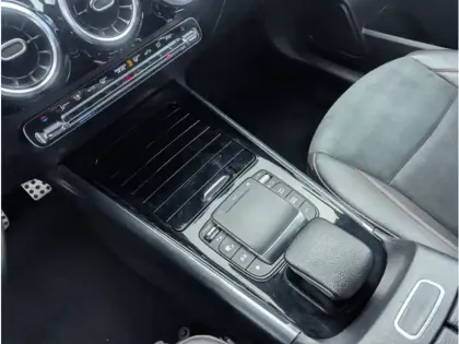 Photo 23 Mercedes GLA Gén. II (H247) Ph1 AMG Line 5