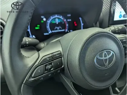 Photo 18 Toyota Yaris Gén. I Ph1 NG Design 5