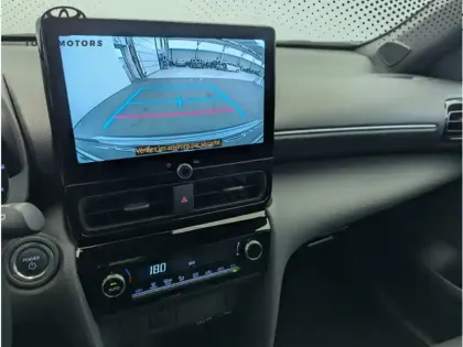 Photo 23 Toyota Yaris Gén. I Ph1 NG Design 5