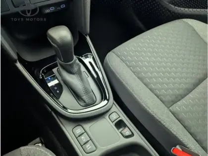 Photo 21 Toyota Yaris Gén. I Ph1 NG Design 5