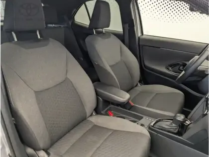 Photo 14 Toyota Yaris Gén. I Ph1 NG Design 5