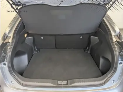 Photo 9 Toyota Yaris Gén. I Ph1 NG Design 5