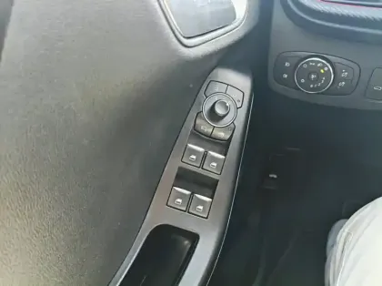 Photo 5 Ford Puma Gén. II Ph1 ST-Line X 5