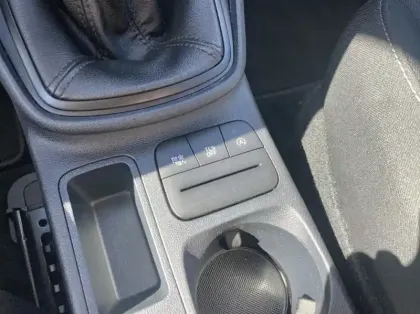 Photo 17 Ford Fiesta Gén. V Ph1 Evo Cool & Connect 3