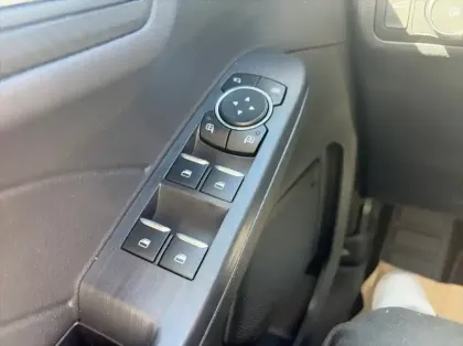 Photo 5 Ford Kuga Gén. III Ph2 ST-Line X 5