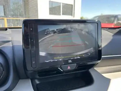 Photo 12 Toyota Yaris Hybride 116h Iconic Techno