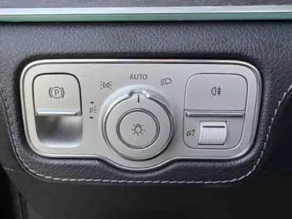 Photo 19 Mercedes Classe E Gén. II (C167) Ph1 AMG Line 5