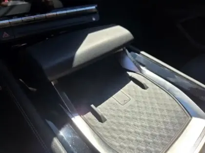 Photo 11 Renault Austral Gén. I (HHN) Ph1 Iconic esprit Alpine 5