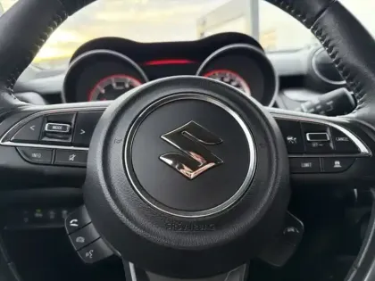 Photo 15 Suzuki Swift PACK DUALJET 1.2 83 ch