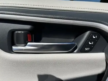 Photo 12 Toyota Rav4 Gén. V Ph1 Lounge 5