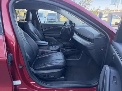 Photo 26 Ford Mustang Gén. I Ph1 NG Mach-E 5