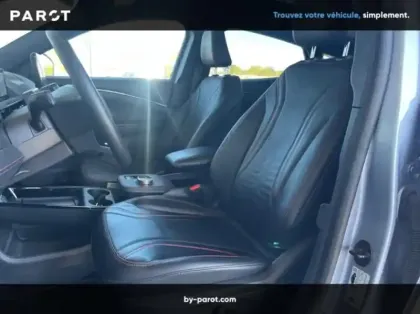 Photo 29 Ford Mustang 351ch Extended Range 99kWh AWD 9cv