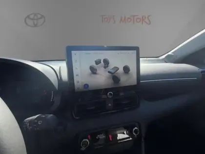 Photo 14 Toyota Yaris Hybride 116h Design VD