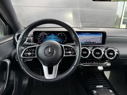 Photo 20 Mercedes Classe A 180 d Progressive Line /177