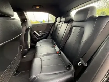 Photo 18 Mercedes Classe A 180 d Progressive Line /177