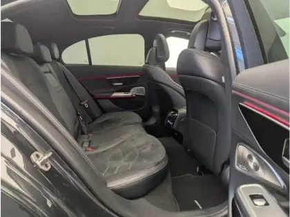 Photo 17 Mercedes Classe E Berline 300 de Hybrid EQ AMG Line