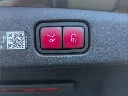 Photo 20 Mercedes Classe E Berline 300 de Hybrid EQ AMG Line