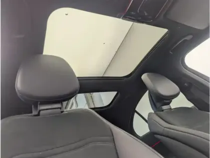 Photo 18 Mercedes Classe E Berline 300 de Hybrid EQ AMG Line