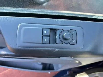 Photo 5 Ford Custom Gén. II Ph1 Trend 1