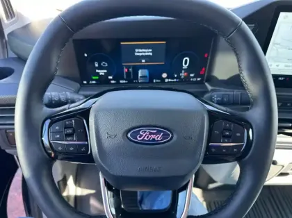 Photo 6 Ford Custom Gén. II Ph1 Trend 1