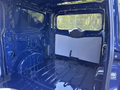 Photo 14 Ford Custom Gén. II Ph1 Trend 1