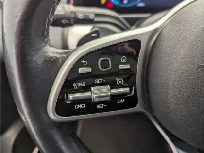 Photo 18 Mercedes GLB Gén. I (X247) Ph1 Progressive Line 5