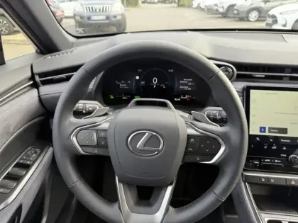 Photo 8 Lexus Lbx 1.5 136H 2WD Cool PKADVANCED