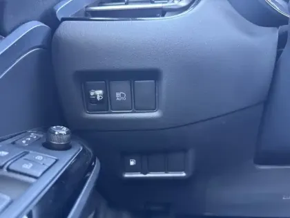 Photo 13 Toyota C-HR 1.8 Hybride 122 Edition