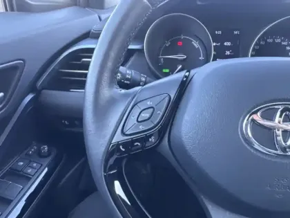 Photo 12 Toyota C-HR 1.8 Hybride 122 Edition