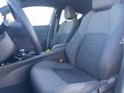 Photo 16 Toyota C-HR 1.8 Hybride 122 Edition