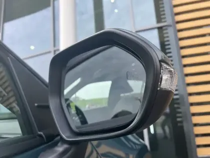 Photo 21 Toyota Yaris Hybride 1.5 HYBRID 130H DESIGN AUTO 2WD