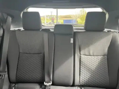 Photo 15 Toyota Yaris Hybride 1.5 HYBRID 130H DESIGN AUTO 2WD