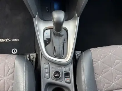 Photo 14 Toyota Yaris Hybride 1.5 HYBRID 116H COLLECTION AWD AUTO