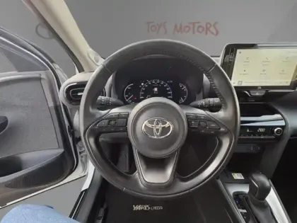 Photo 8 Toyota Yaris Hybride 1.5 HYBRID 116H COLLECTION AWD AUTO