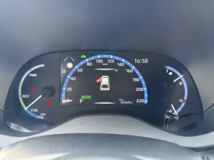 Photo 10 Toyota Yaris Hybride 1.5 HYBRID 116H COLLECTION AWD AUTO