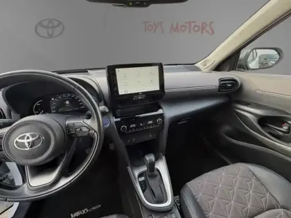 Photo 11 Toyota Yaris Hybride 1.5 HYBRID 116H COLLECTION AWD AUTO