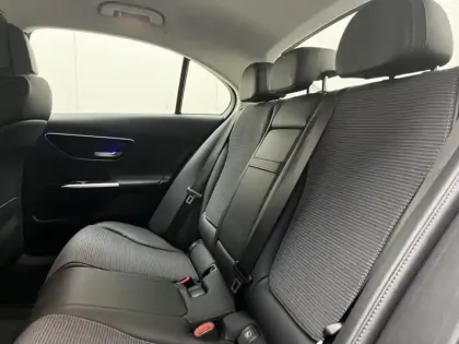 Photo 15 Mercedes Classe C Berline 200 Avantgarde Line