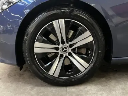 Photo 8 Mercedes Classe C Berline 200 Avantgarde Line