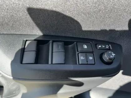 Photo 17 Toyota Yaris Hybride 116H Trail 2WD MY22