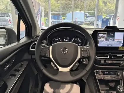 Photo 6 Suzuki S-Cross 1.4 Boosterjet Hybrid 110ch Style MY25